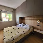 Cozy Fully Renovated By The Sea *