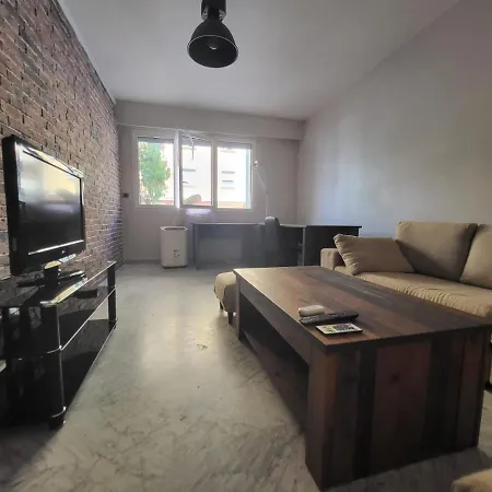 Cozy Fully Renovated By The Sea *